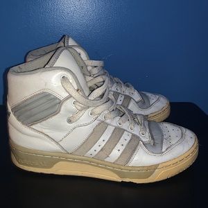 Adidas Rivalry High Tops 🤍